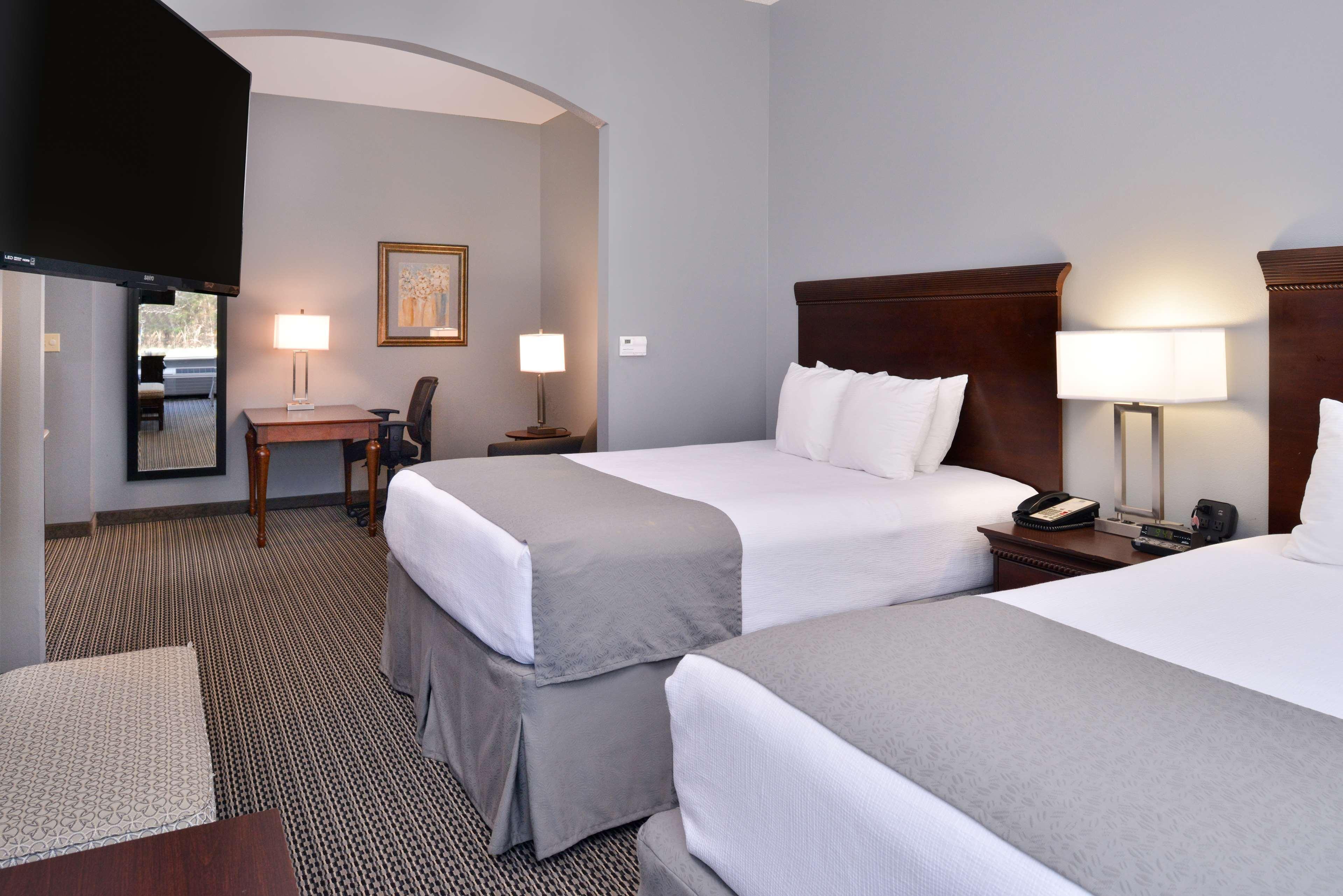 Best Western Plus Two Rivers Hotel & Suites Demopolis Екстериор снимка