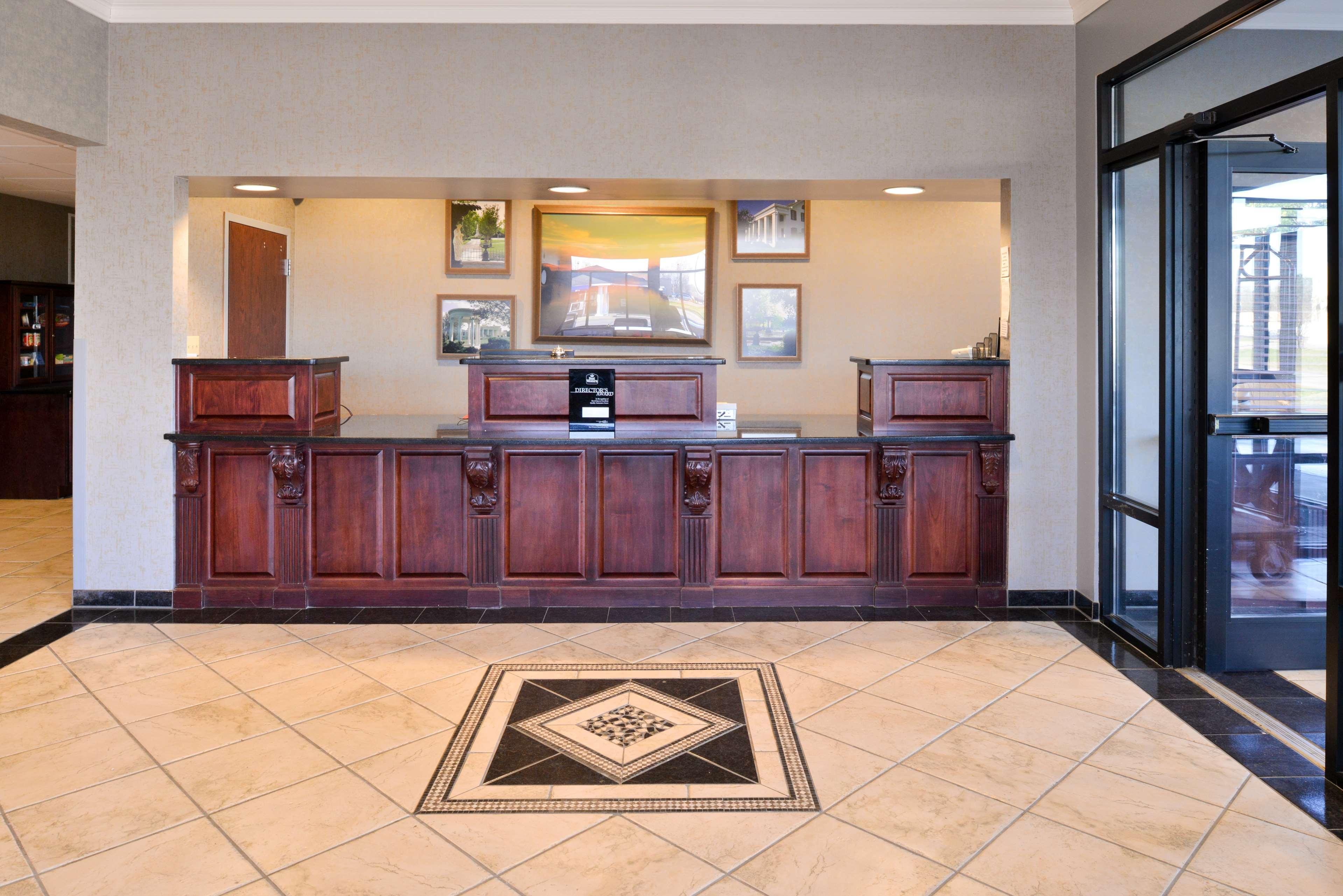 Best Western Plus Two Rivers Hotel & Suites Demopolis Екстериор снимка