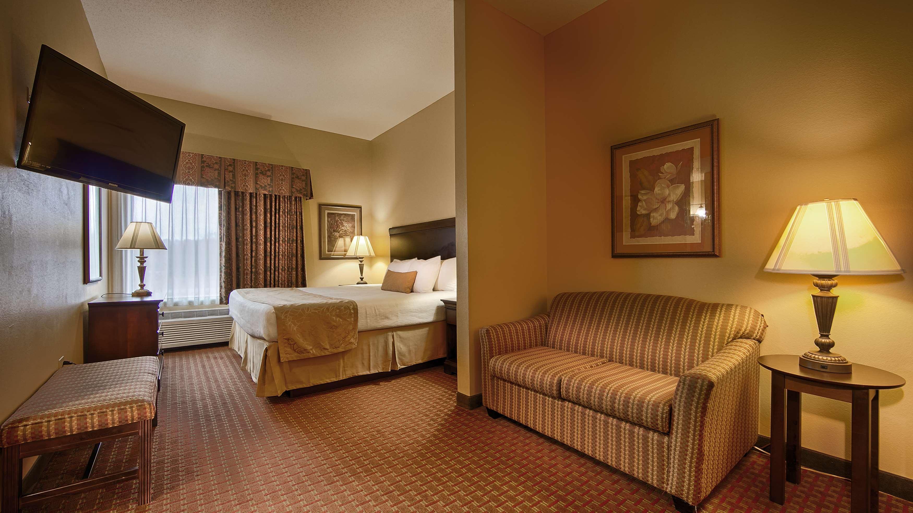 Best Western Plus Two Rivers Hotel & Suites Demopolis Екстериор снимка
