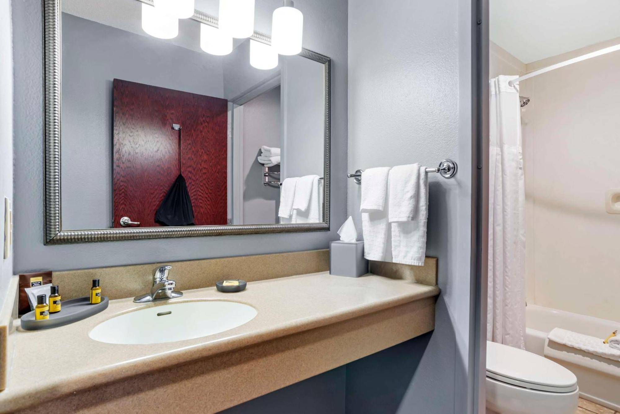 Best Western Plus Two Rivers Hotel & Suites Demopolis Екстериор снимка