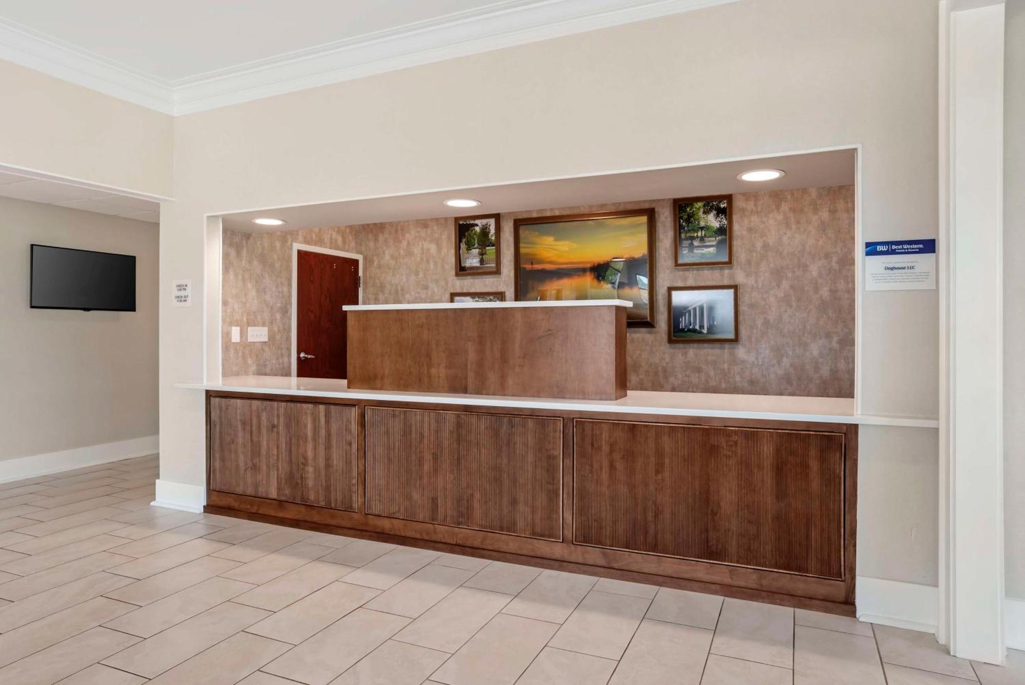 Best Western Plus Two Rivers Hotel & Suites Demopolis Екстериор снимка