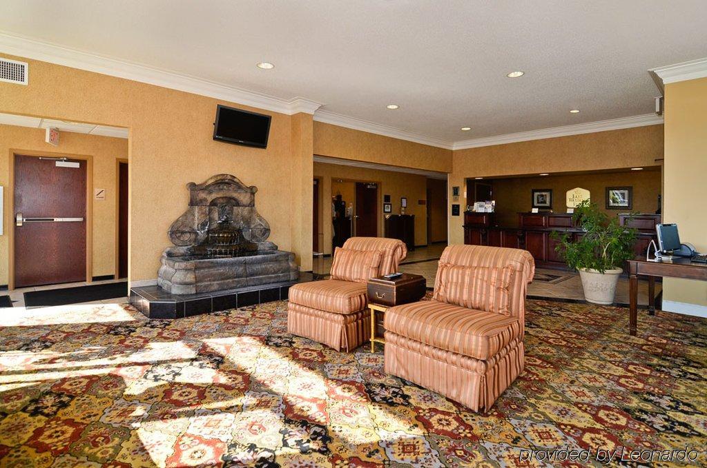 Best Western Plus Two Rivers Hotel & Suites Demopolis Интериор снимка