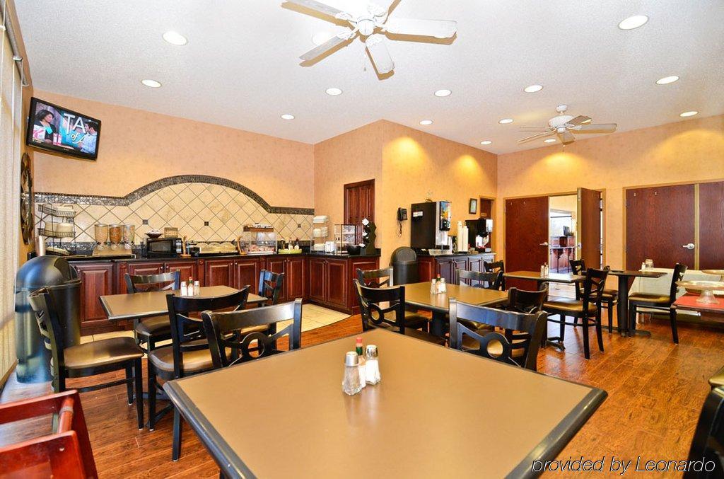 Best Western Plus Two Rivers Hotel & Suites Demopolis Ресторант снимка