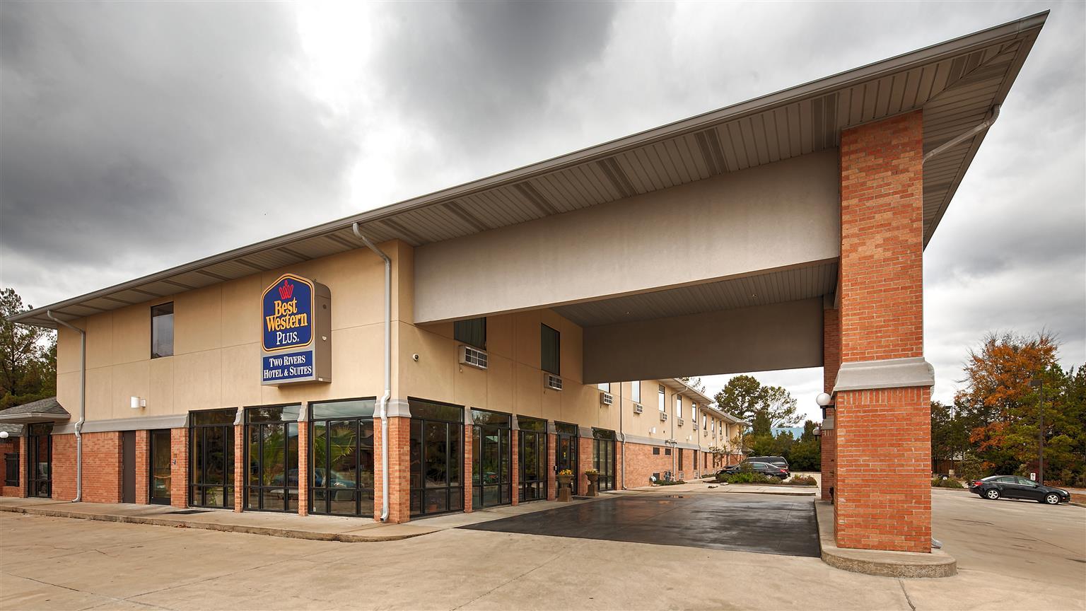 Best Western Plus Two Rivers Hotel & Suites Demopolis Екстериор снимка